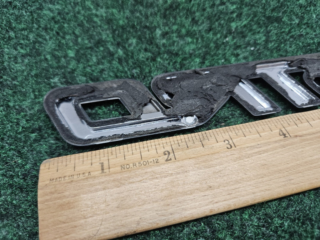 CHEVROLET Astro Van Rear Emblem Badge Logo Nameplate Name Plate 15724741 OEM GL2