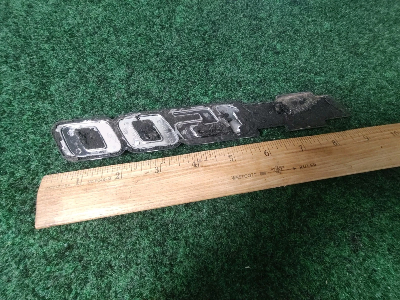 00 01 02 03 04 05 06 CHEVROLET SILVERADO 1500 SIDE EMBLEM BADGE 15707431 8L3