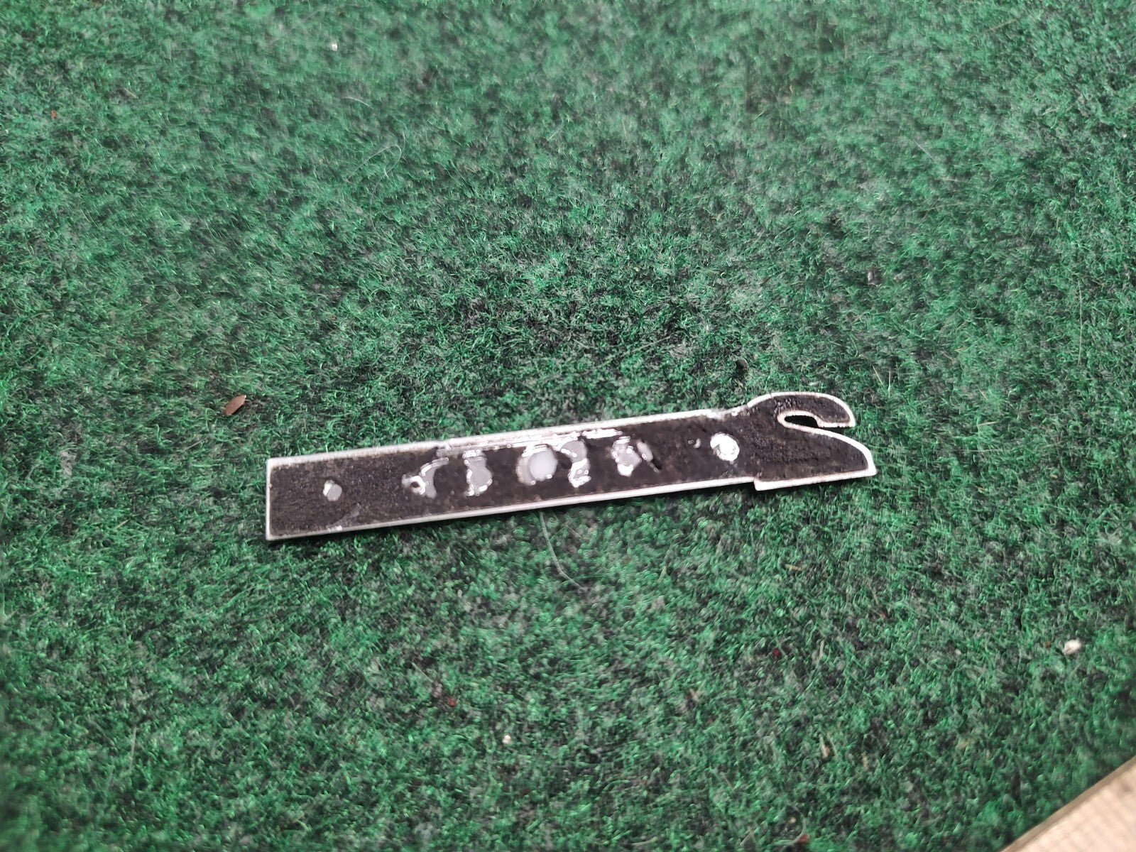 2007-2014 CHEVROLET TAHOE GMC YUKON HYBRID 2 MODE EMBLEM LOGO BADGE SIGN 1S9