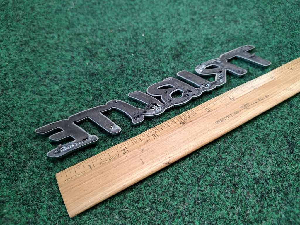 2001-2006 Mazda Tribute Rear Tailgate Emblem Badge Logo Nameplate Name Plate 1S5