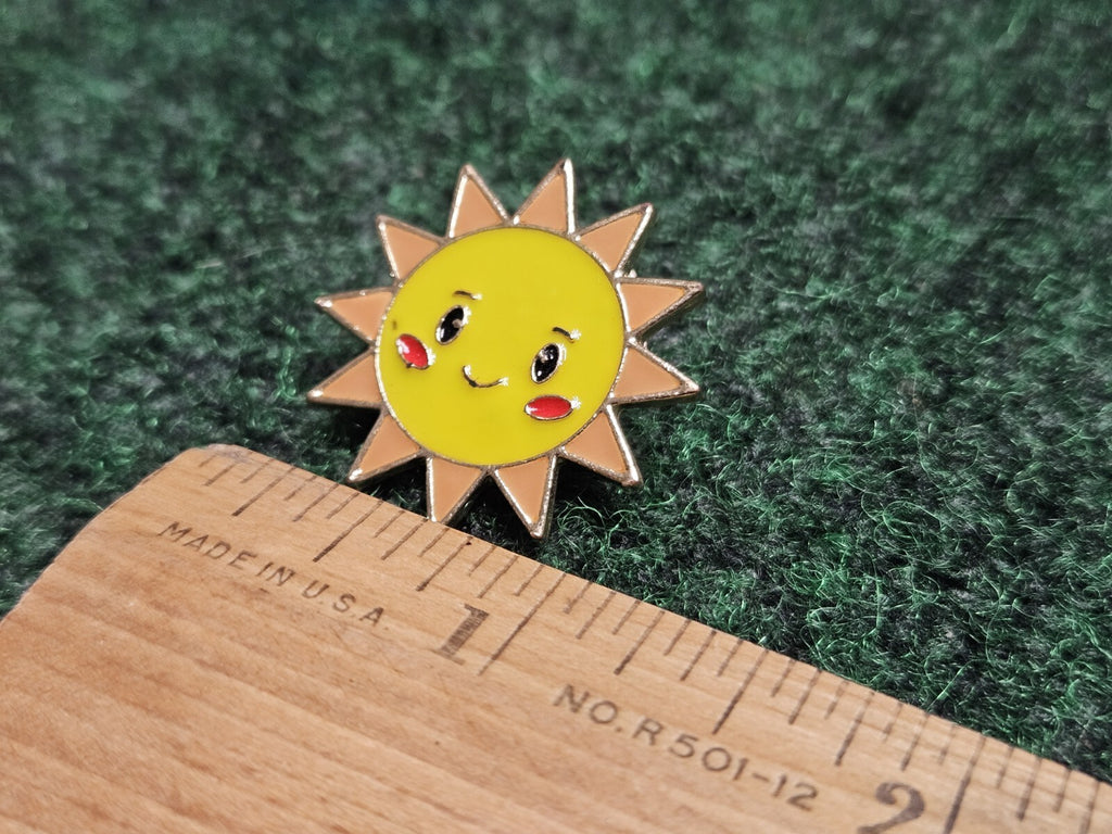 Weather Sun Happy Smile SUNSHINE Collectable Badge Lapel Hat Enamel Pin