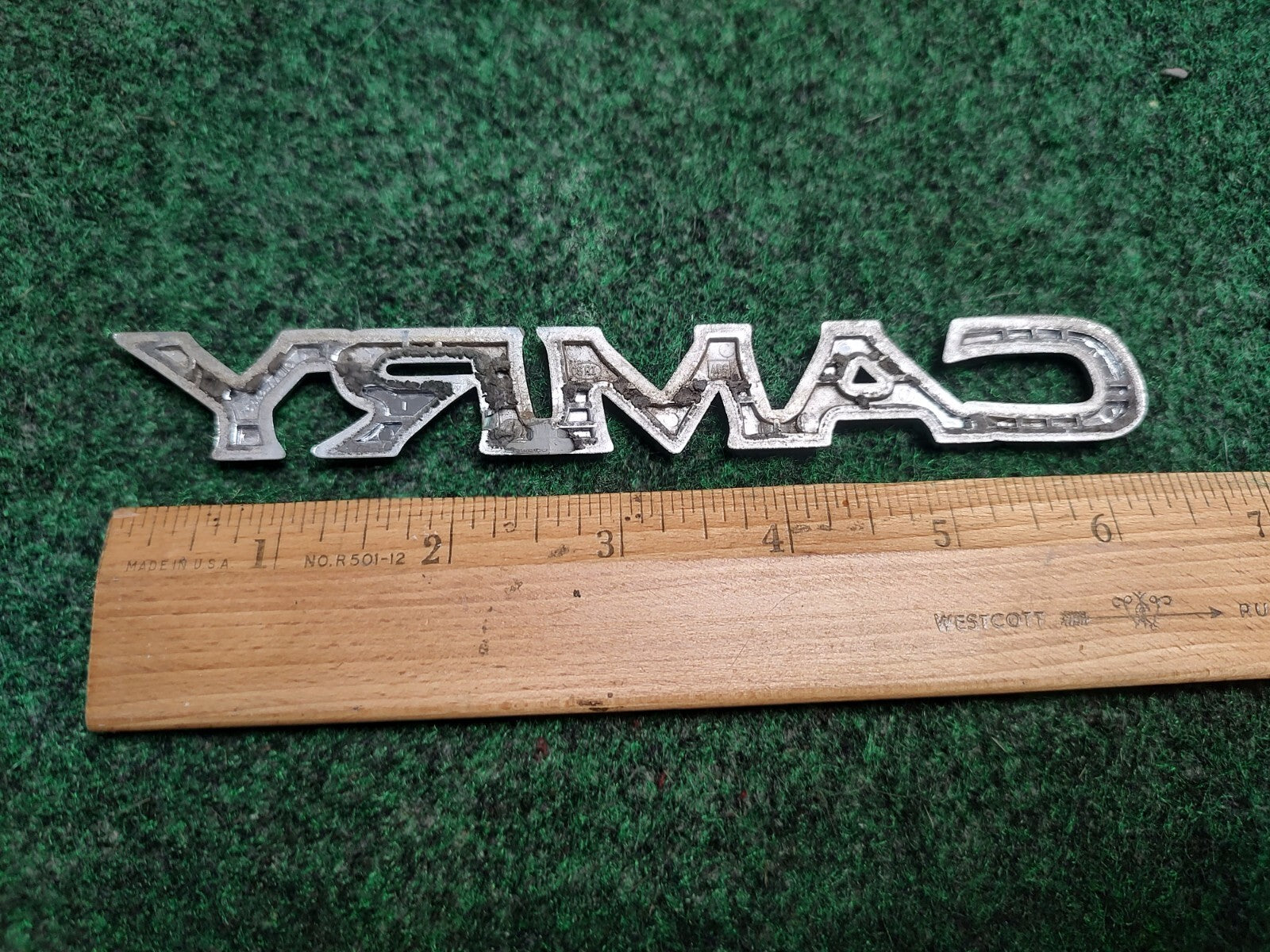 Toyota OEM Camry Rear Trunk Emblem Badge Logo Nameplate Name Plate 1S1