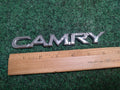 1997-2001 TOYOTA CAMRY TRUNK LID EMBLEM NAMEBADGE Badge OEM 75442-33050 1L4