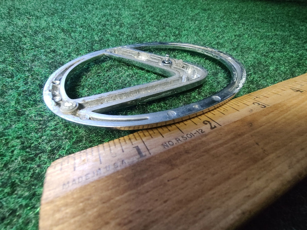 1992 1993 1994 1995 1996 96 Lexus ES300 Rear Trunk Badge Emblem 2198 OEM 8L2