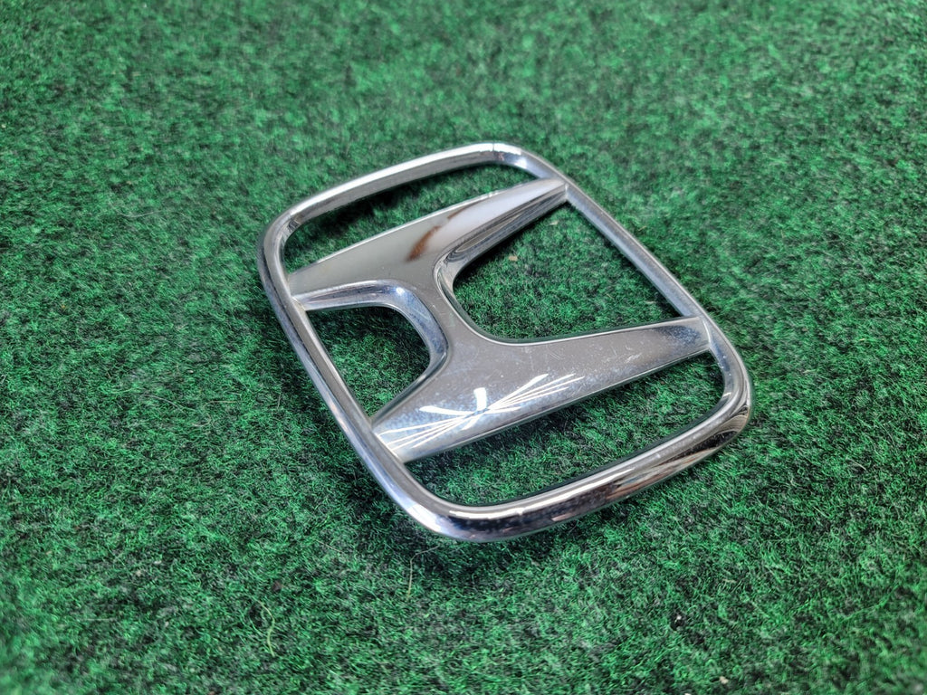 2005-2010 HONDA ODYSSEY REAR LIFTGATE EMBLEM LOGO SYMBOL 75701-SHJ-A000 OEM 1M1