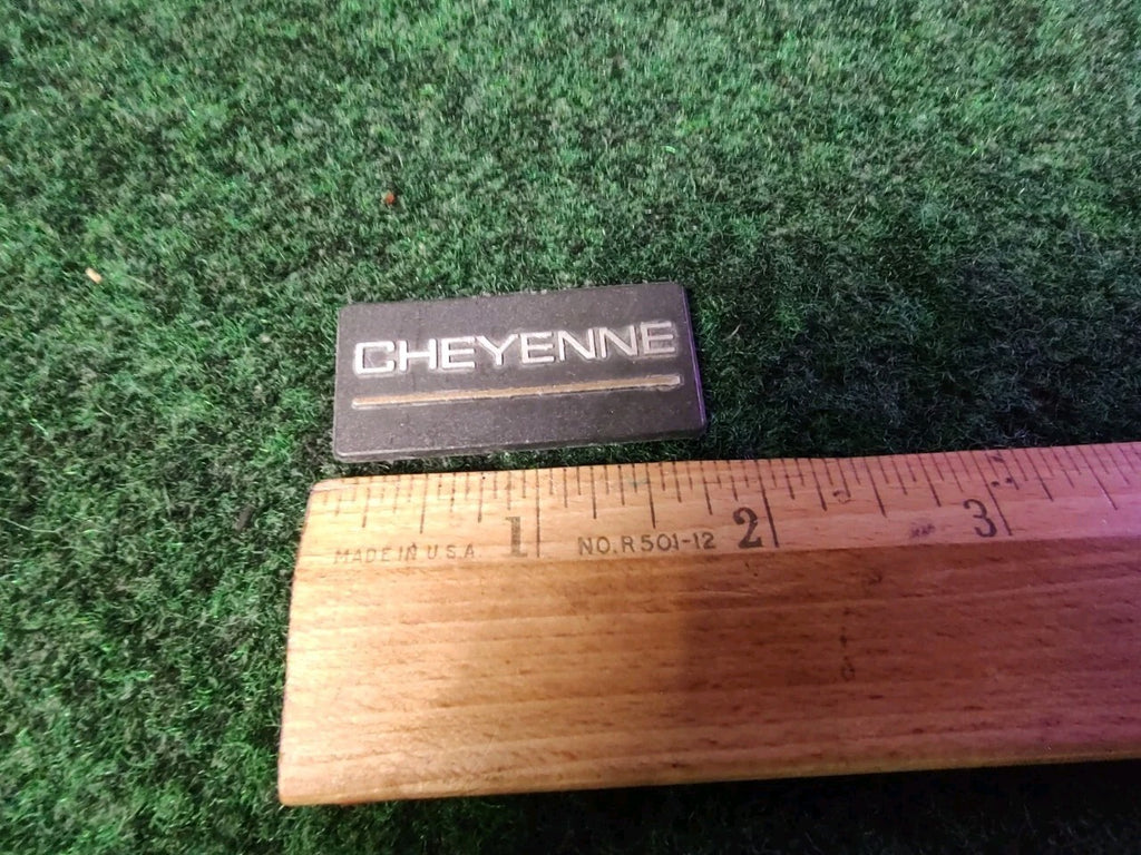 1988-1994 CHEVROLET CHEYENNE Small EMBLEM LOGO BADGE SYMBOL SIGN OEM Vintage 6S4