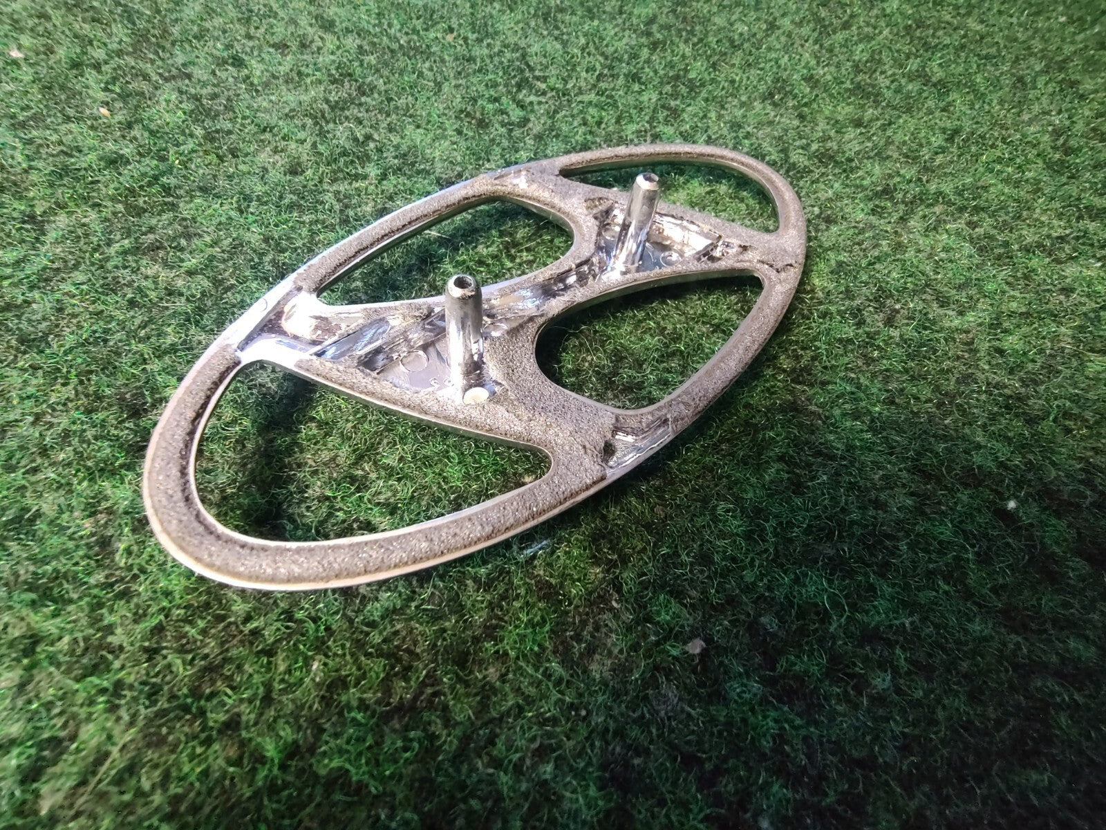 Hyundai Emblem Logo Symbol Badge Chrome OEM Nameplate Name Plate 1S9