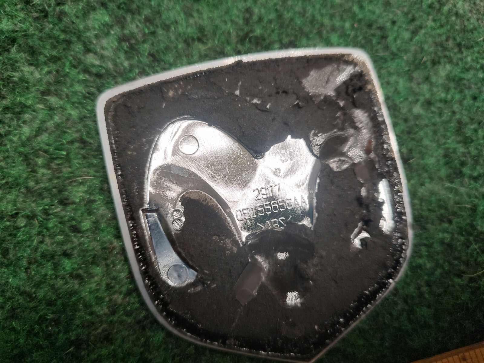 2007 2008 2009 Dodge Avenger Rear Trunk Emblem Badge Logo Name 05155656AA 3S6