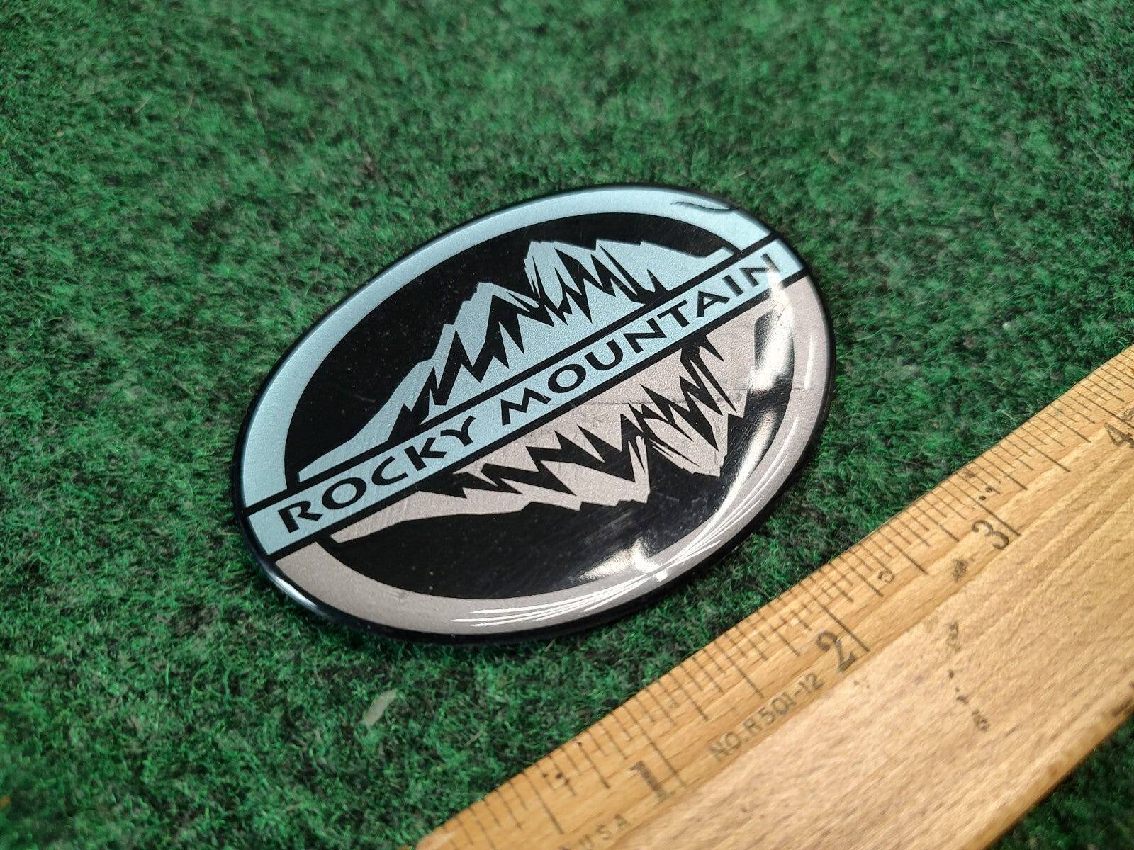 ROCKY MOUNTAIN STICKER Emblem Camping Hiking Parks Rocky Mountains Decal 2S7