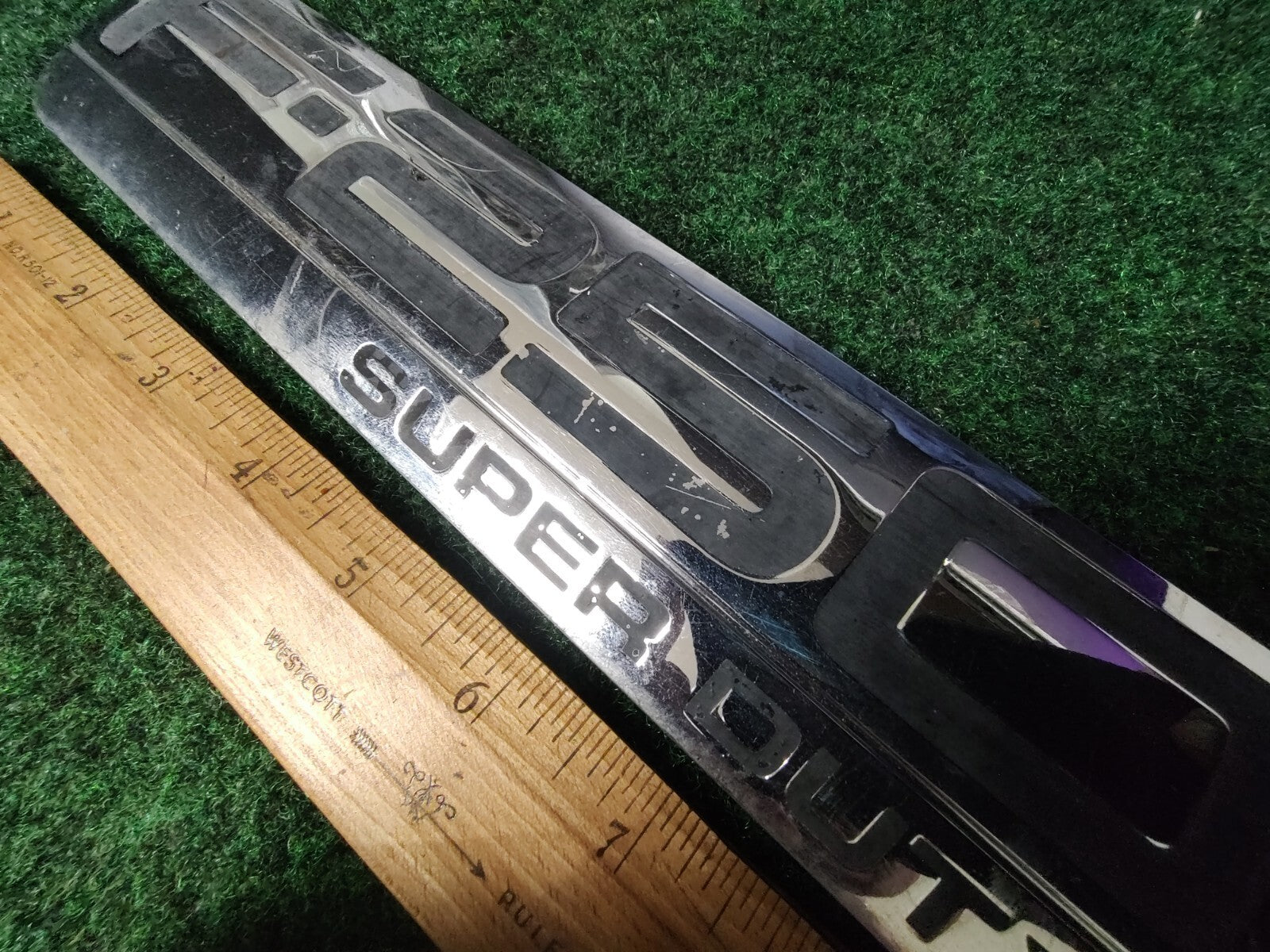 2005-2007 Ford F-250 Super Duty Plastic Fender Emblem 5C34-16B114-V-CA 6S5