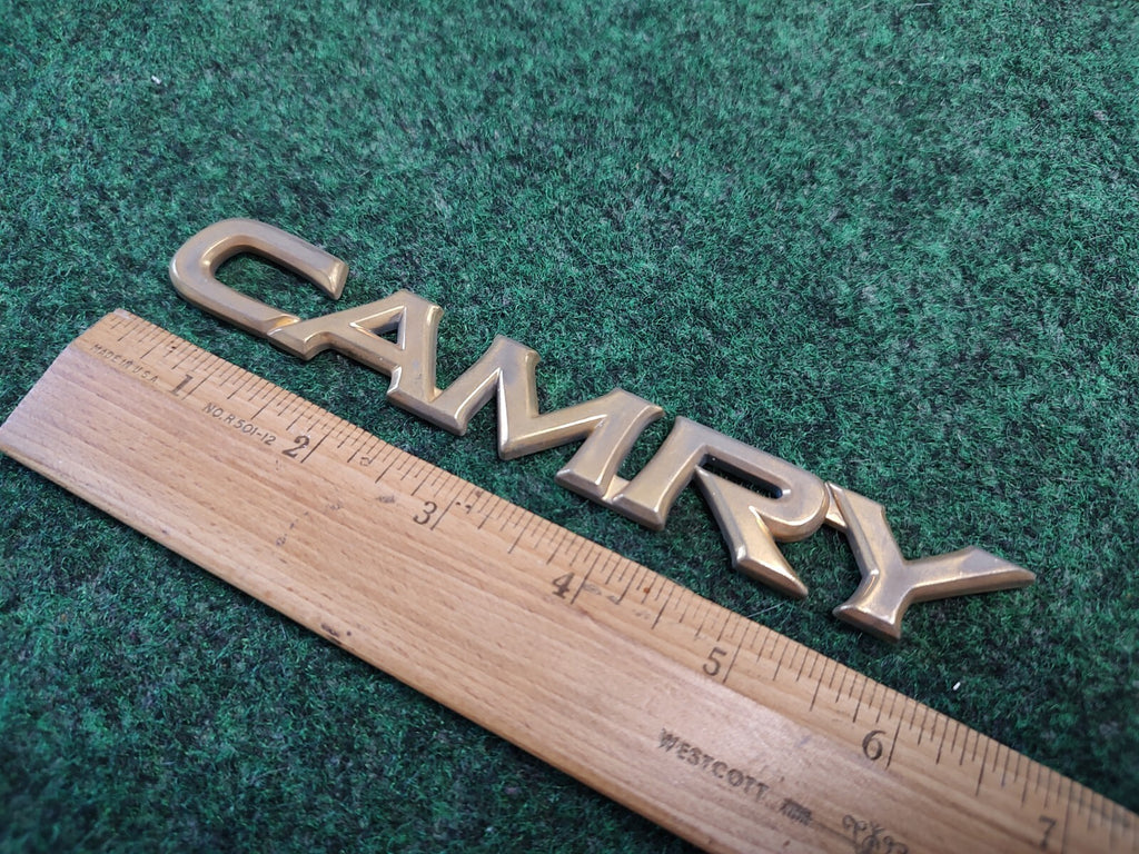 Toyota Camry Rear Trunk Gold Script Emblem Badge Nameplate 97 98 99 00 01 4S8