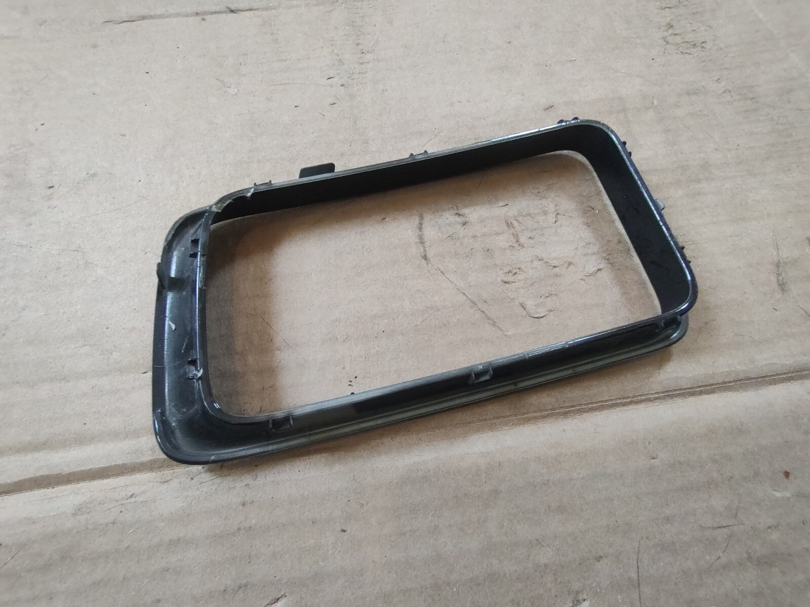 2015-2016 Jeep Grand Cherokee Insert Grille Surround Trim Bezel 68143133AB CL3