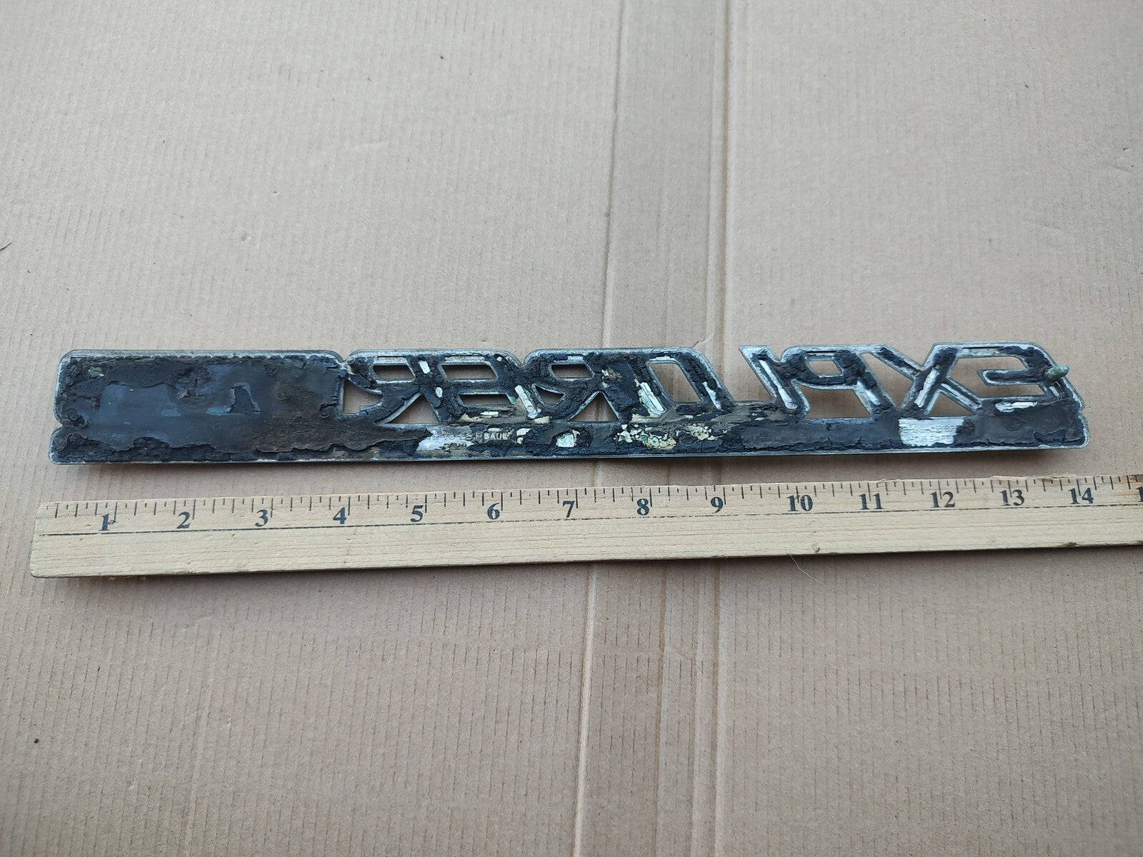 95 96 97 FORD EXPLORER XLT CONTROL TRAC 4WD REAR EMBLEM LOGO BADGE SYMBOL MT1