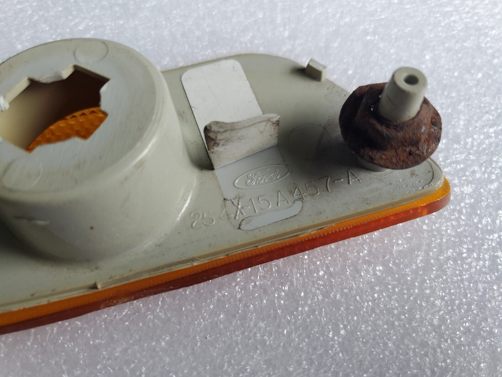 05-07 FORD FOCUS LEFT SIDE PARKING LIGHT CONER MARKER 2S4X-15A457-A  OEM  1L2