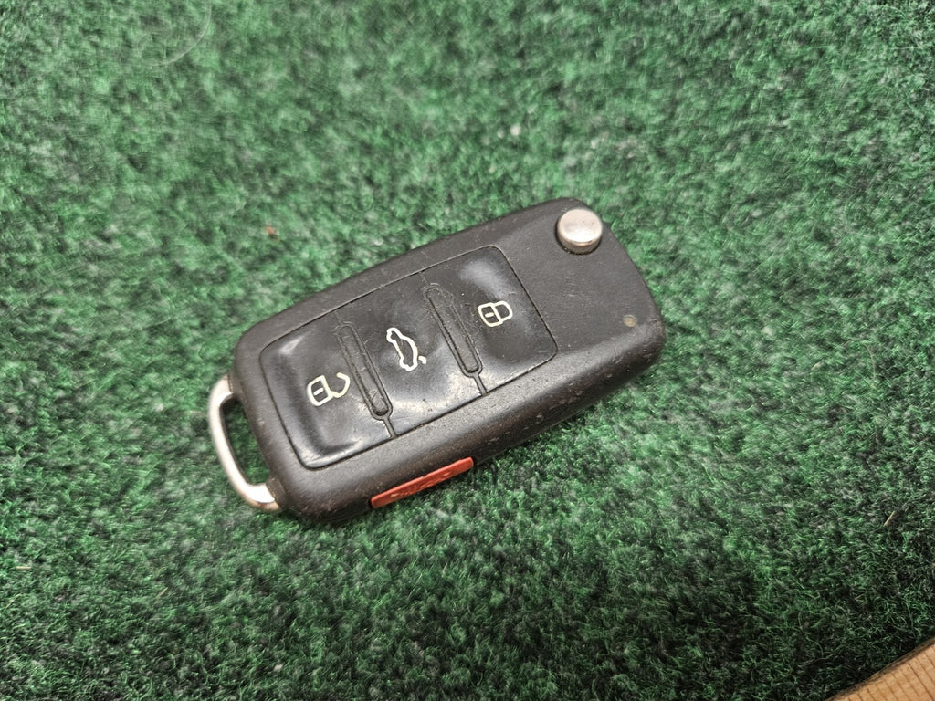 JETTA VW Jetta Golf Keyless Remote KEY FOB  5KO837202-AK GL4
