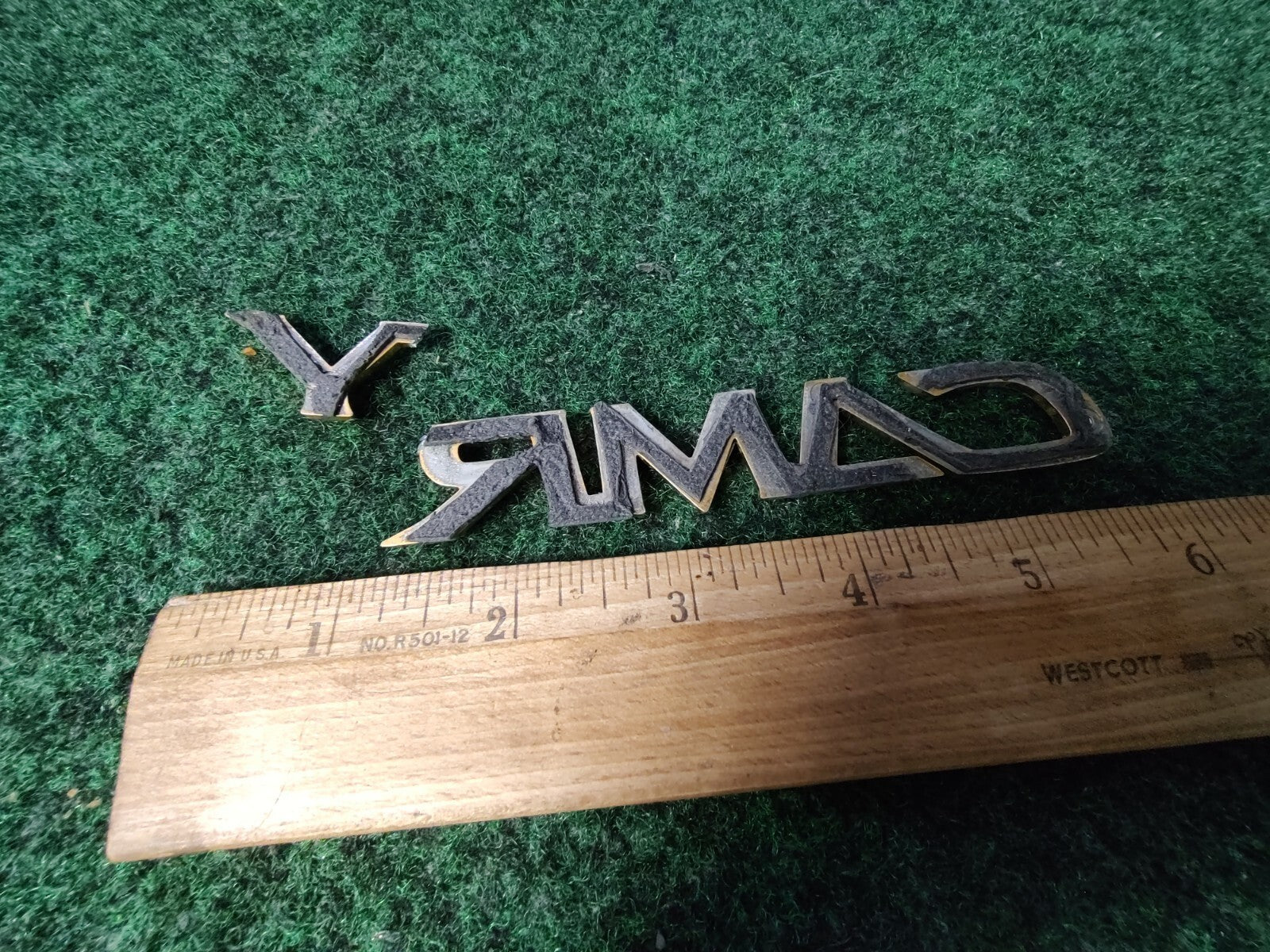 02 03 04 05 06 Toyota Camry Emblem Badge Letters Logo Trunk Rear Gold OEM 4S4