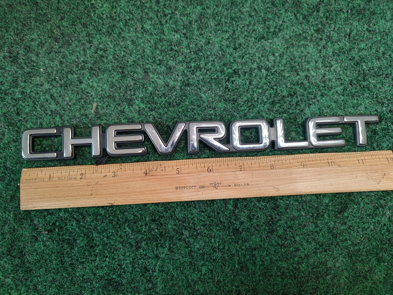 Chevrolet 1997-2003 Blazer 1999-2005 Venture Rear Emblem Badge Logo 10237582 2S6