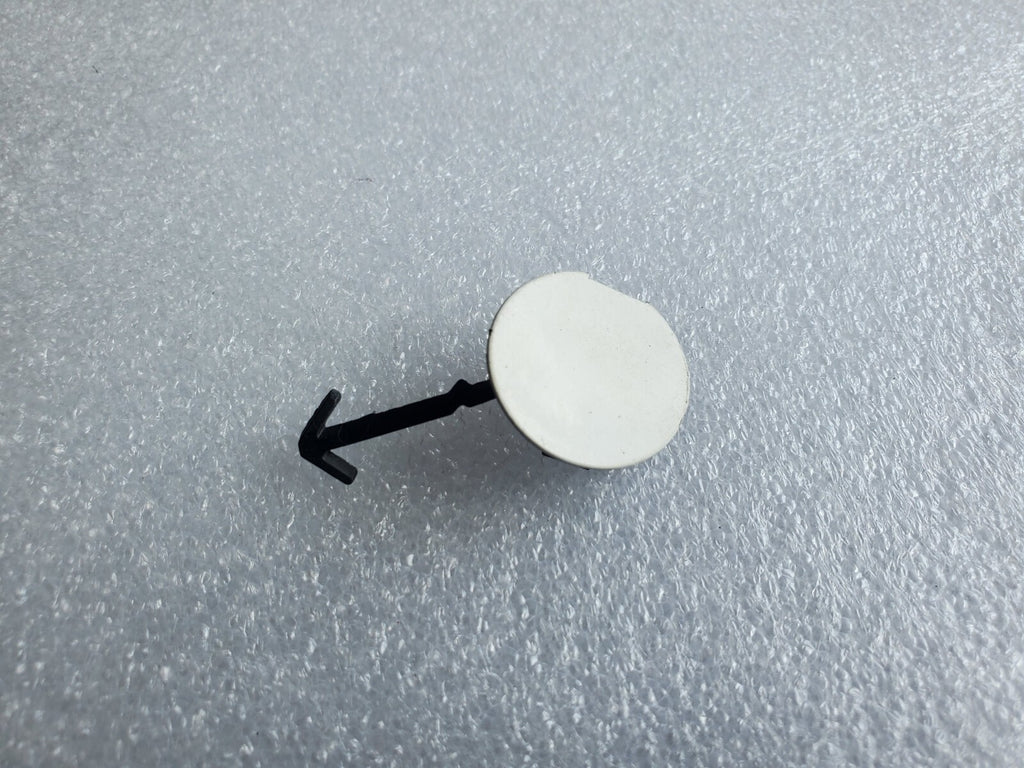 2012 2013 2014 TOYOTA CAMRY TOW HOOK CAP COVER RIGHT OEM 52163-06040 White 1L7