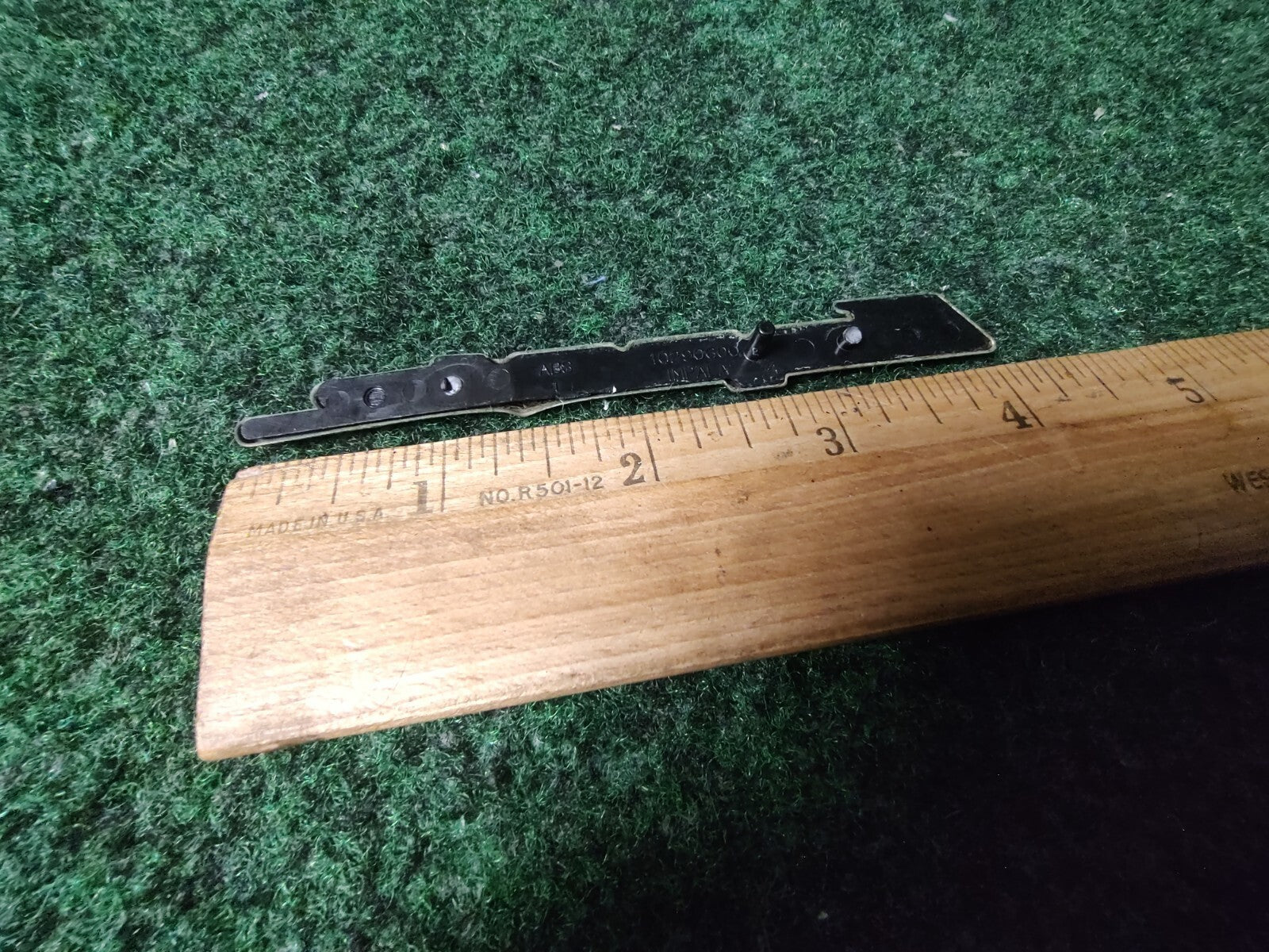 2000-2005 Chevrolet Impala Panel Emblem NAME PLATE BADGE 10290600 OEM 3S5