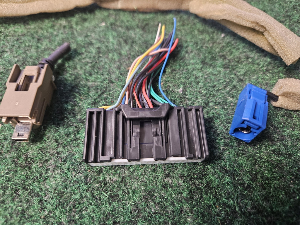 INFINITI Q50 Q60 Q70L QX30 QX60 TELEMATICS COMMUNICATION MODULE Pigtail Wire 4M7