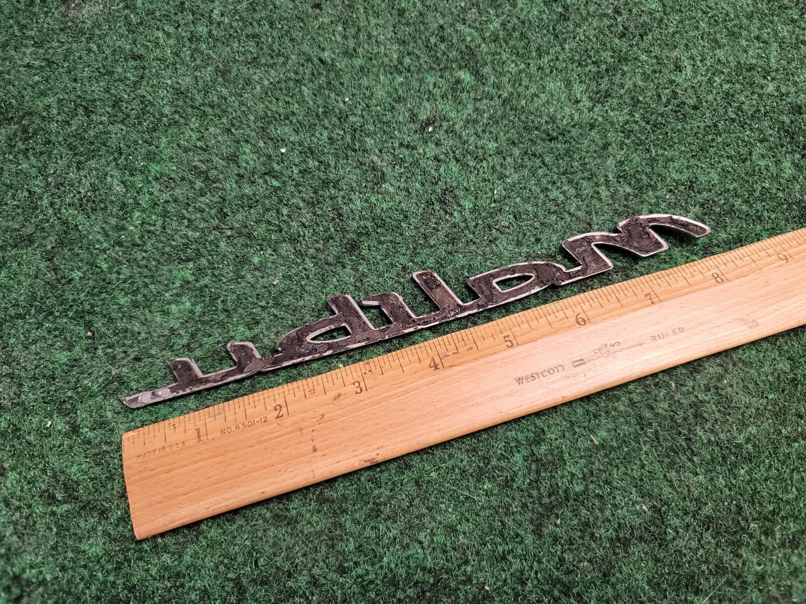 97 98 99 00 01 02 03 CHEVROLET MALIBU REAR CHROME EMBLEM LOGO BADGE SIGN  1M8