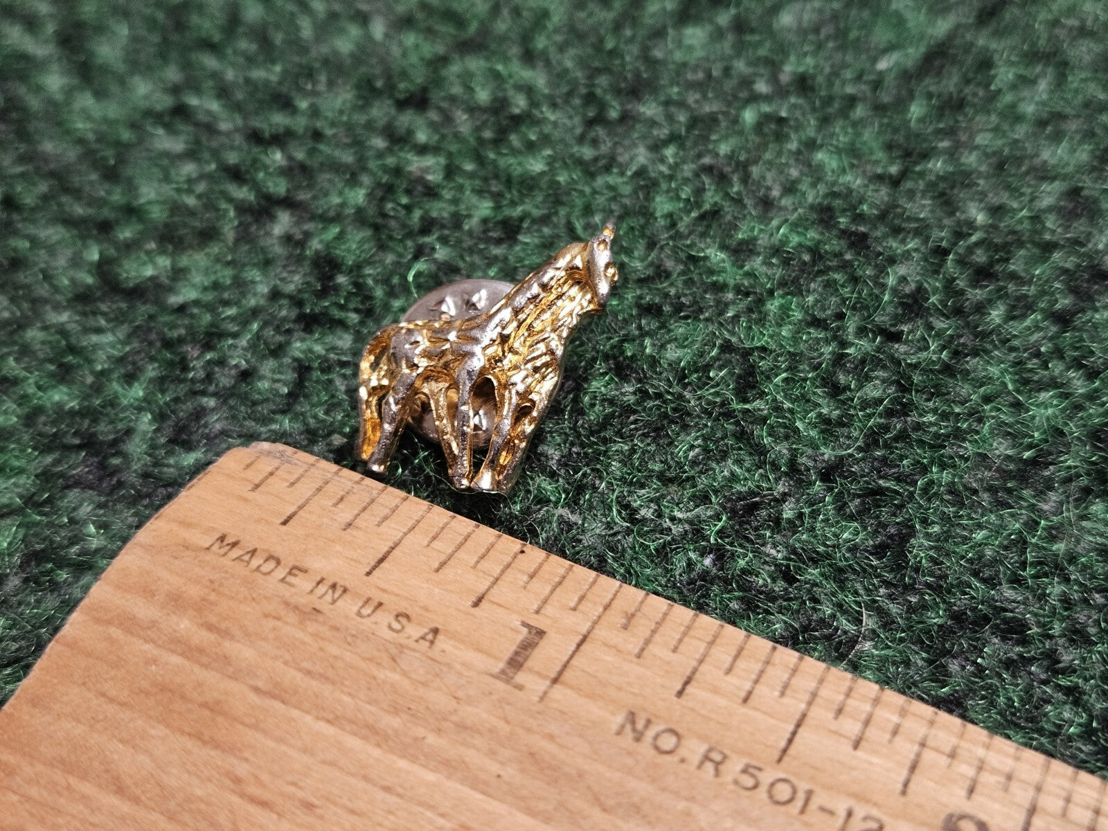 Vintage Gold Tone Brooch Pin Mother Giraffe with Baby Calf