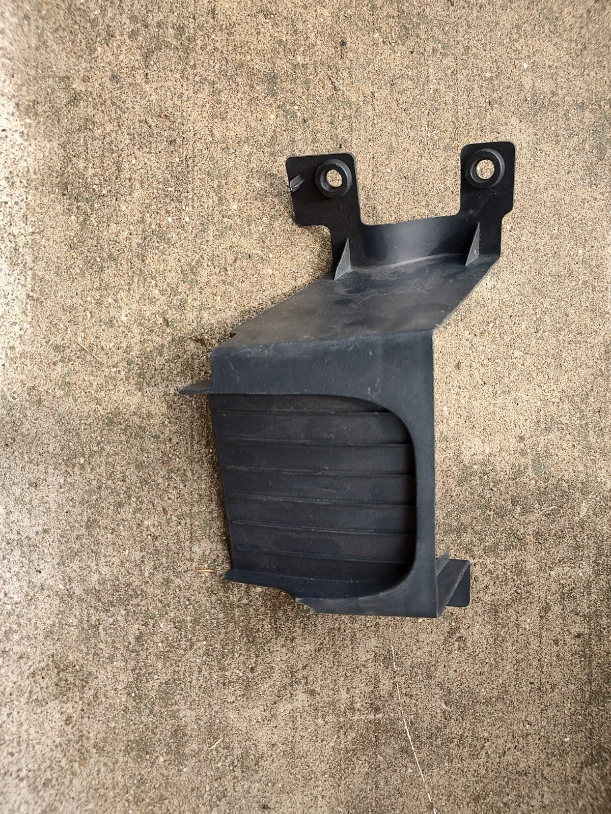 2008-2010 Ford F-250 OEM Super Duty Front Bumper Bezel Right 8C3Z17E810A LT5
