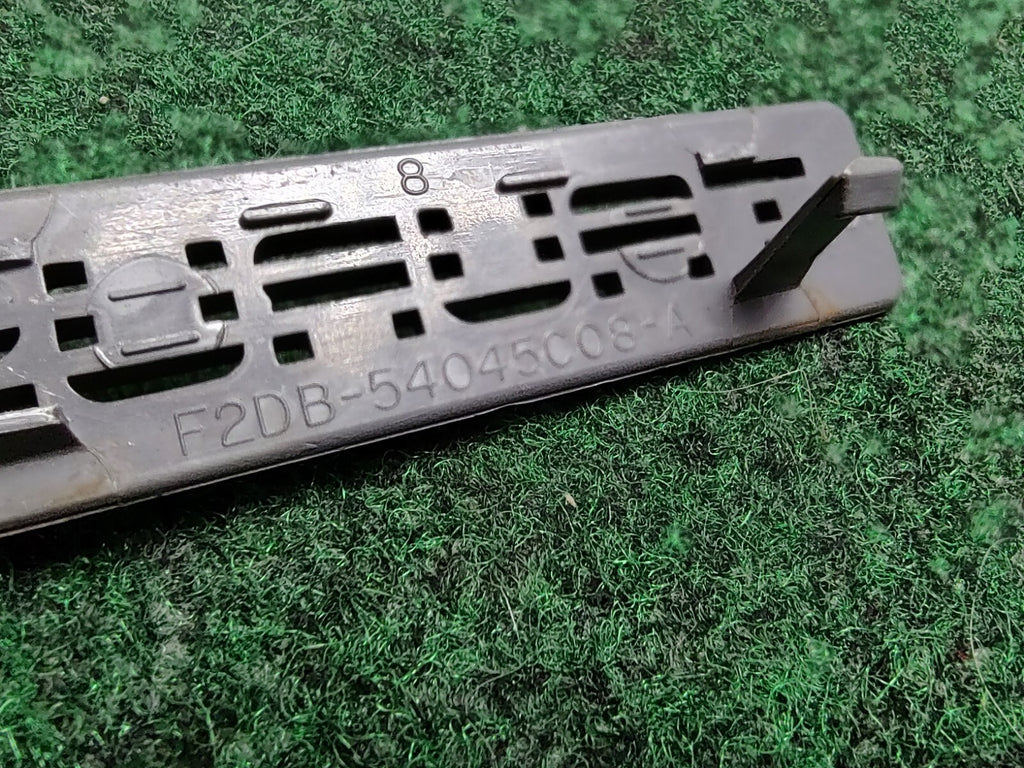 1993 Ford Taurus Dash SHO Emblem Broke Tab 1S2