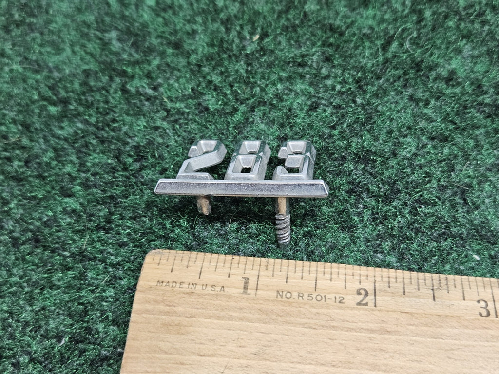 Vintage 1964-66 Chevy Impala Nova Chevelle Camaro "283" Emblem Metal 3863852 7S9