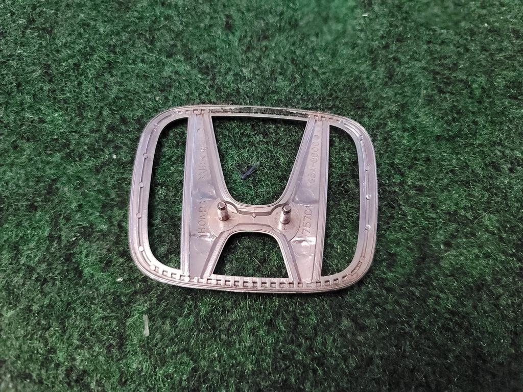 2001 - 2005 Honda Civic Rear Chrome Emblem Logo Badge 75701-S5A-0000 OEM 1M1