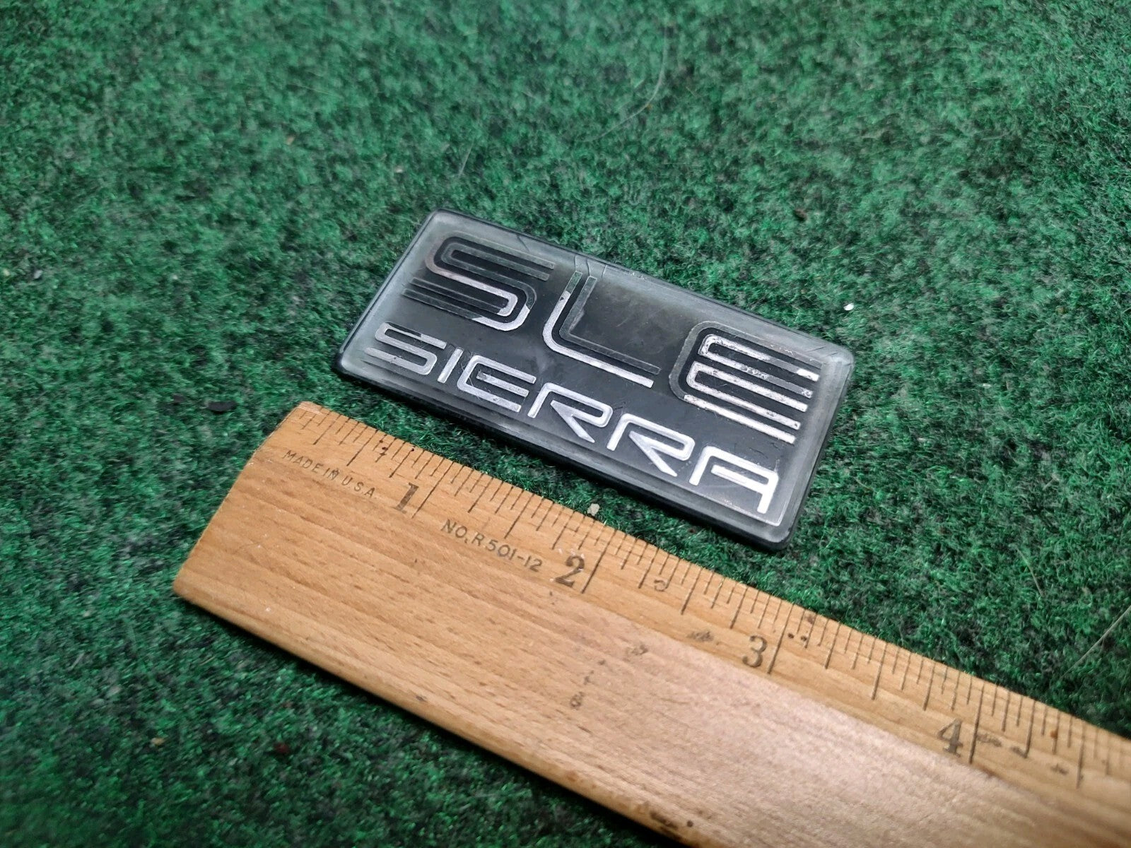 GMC SIERRA CHEVY TRUCK SLE EMBLEM LOGO BADGE SIGN SYMBOL OEM 2S4