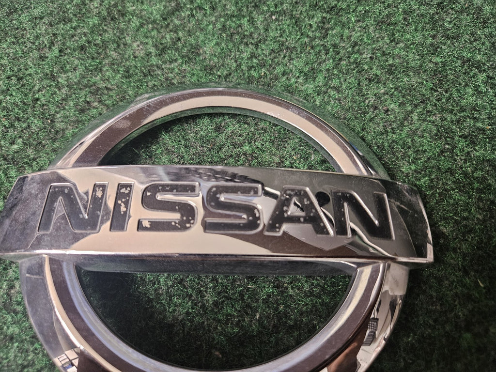 2005-2012 Nissan Pathfinder Xterra 2013 - 2015 Titan Rear Emblem 90891-EA500 4S2