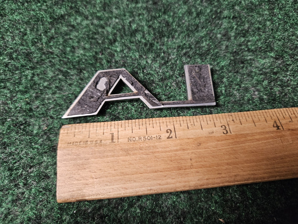 2002-2014 CADILLAC ESCALADE LA EMBLEM LOGO BADGE SIGN SYMBOL LETTERS OEM 3M3