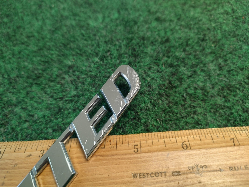 TOYOTA LIMITED CHROME SIDE EMBLEM LOGO BADGE SIGN SYMBOL NAME Scratches OEM 4S4