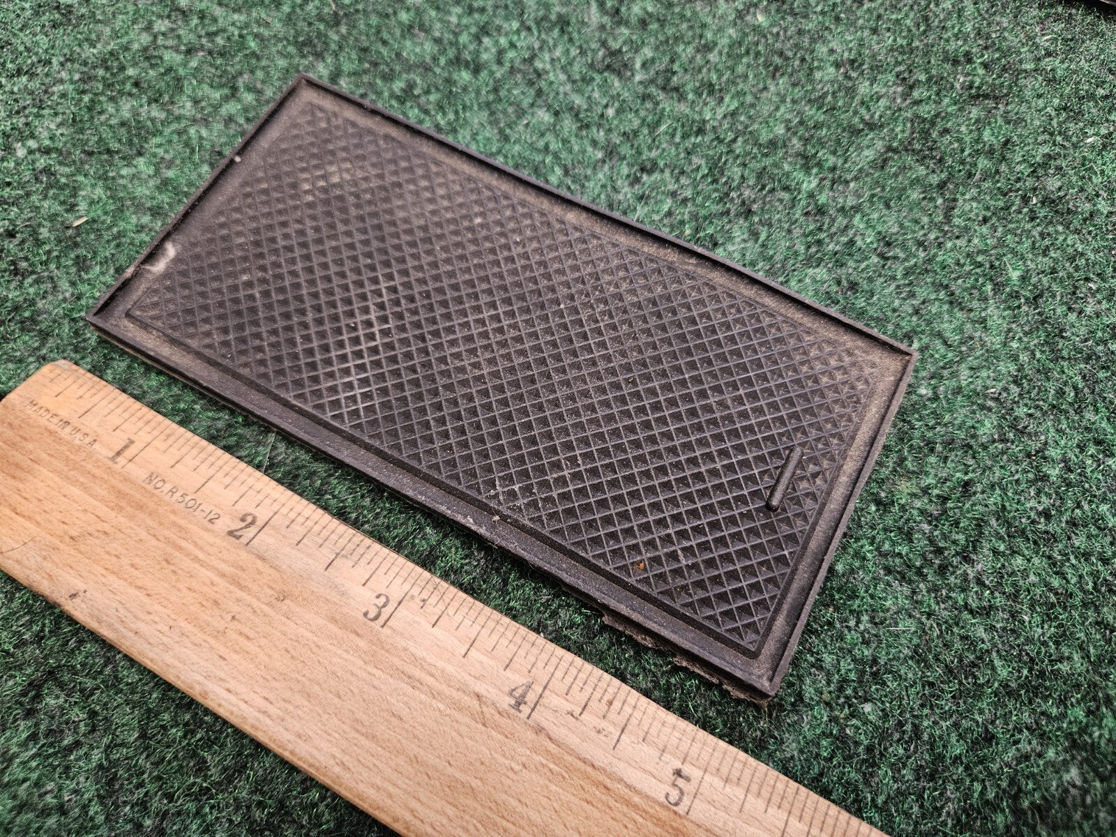 CONSOLE STORAGE BIN TRAY LINER MAT 5.25 X 2.75 OEM 6M4