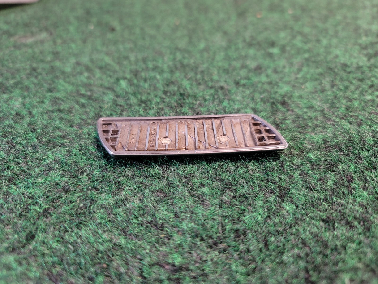 1998-2007 HONDA ACCORD V6 REAR EMBLEM BADGE SYMBOL OEM 7L1
