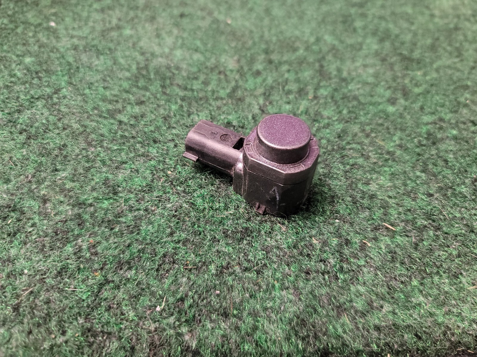 2013-2016 Ford Fusion Parking PDC Assist Sensor DA5T-15K859-AAW OEM 9L3