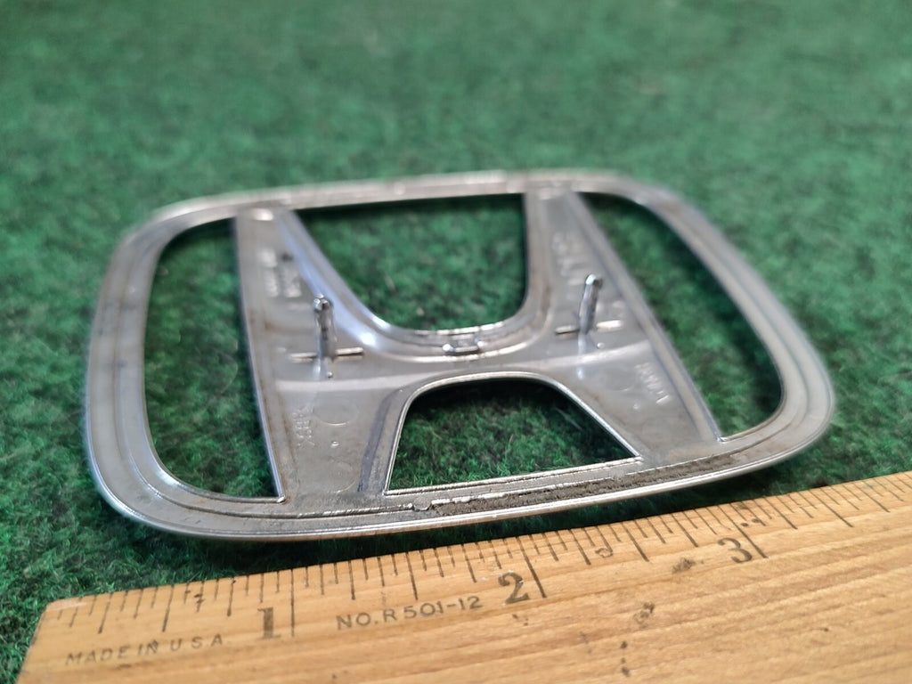 2005-2010 HONDA ODYSSEY REAR LIFTGATE EMBLEM LOGO SYMBOL 75701-SHJ-A000 OEM 1S7