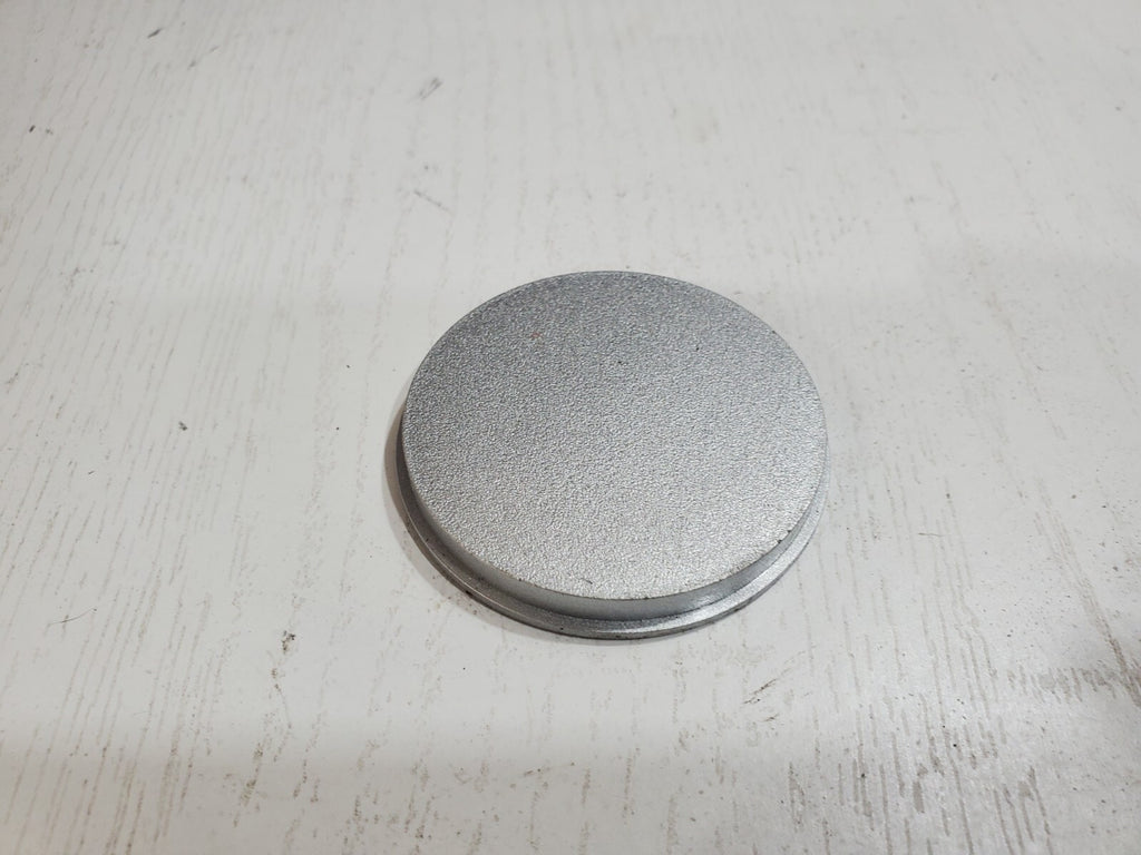 Genuine Mitsubishi Center Cap MR589673 MR 301945 OEM 6L5