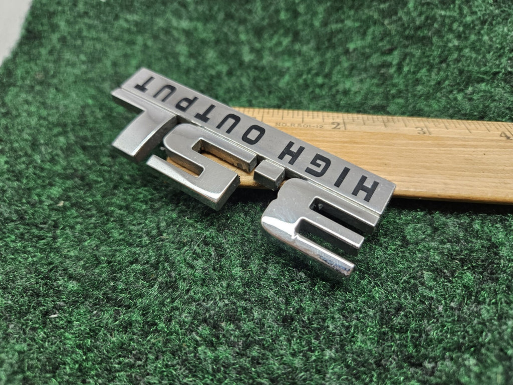 Dodge Charger Magnum 3.5L HIGH OUTPUT Nameplate Emblem 04806330AA GL1