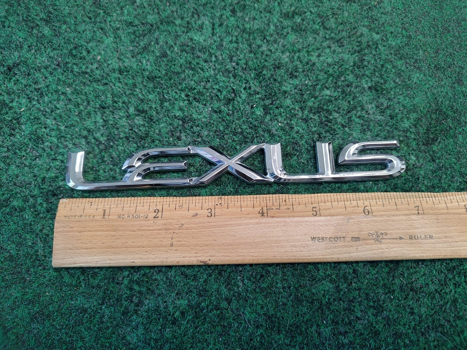 LEXUS ES300 Rear Emblem Trunk Badge Logo Chrome Name Plate Nameplate 2S8