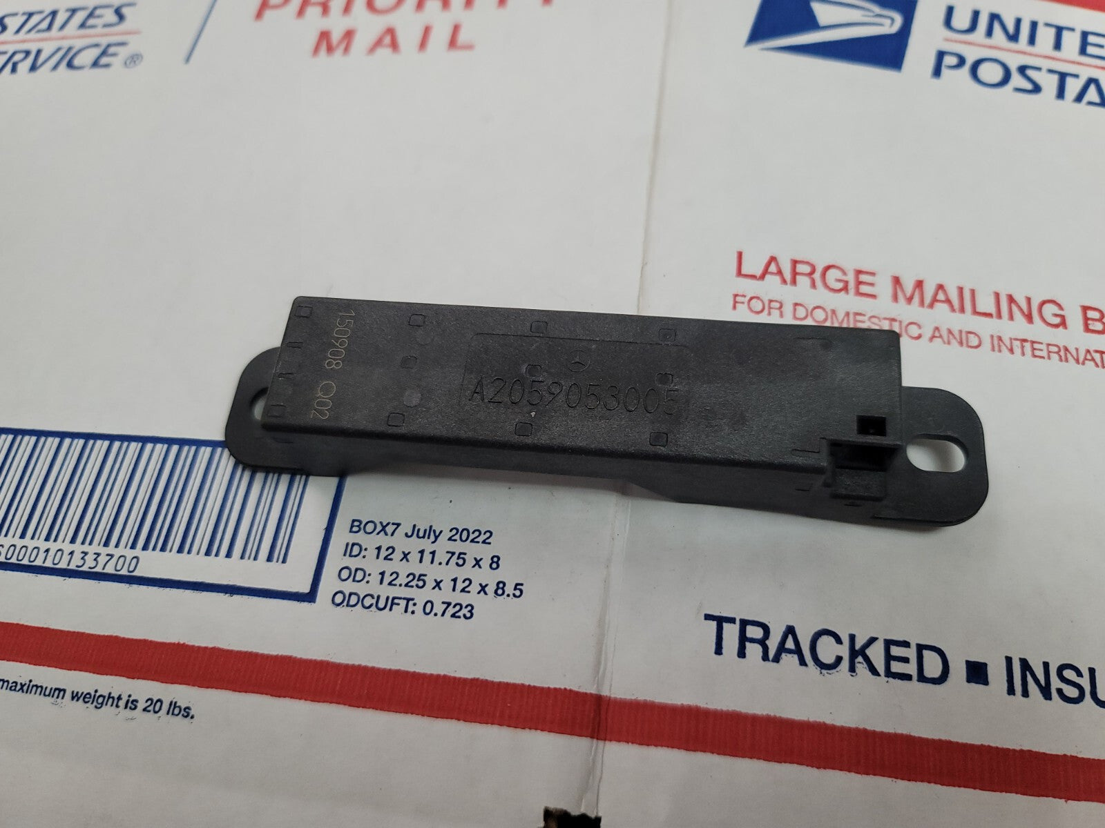 2017 - 2019 MERCEDES GLS450 X166 REAR KEYLESS ENTRY ANTENNA OEM A2059053005 8L6