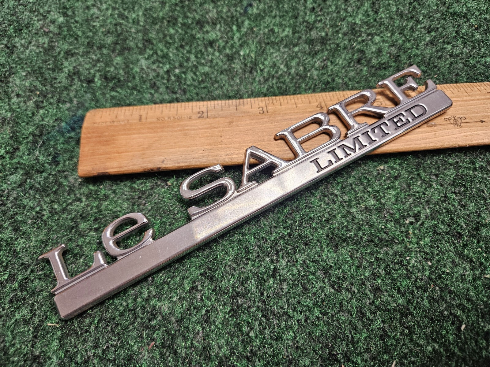 97 98 99 BUICK LESABRE LIMITED REAR LID SIDE EMBLEM LOGO BADGE SYMBOL OEM 5M2