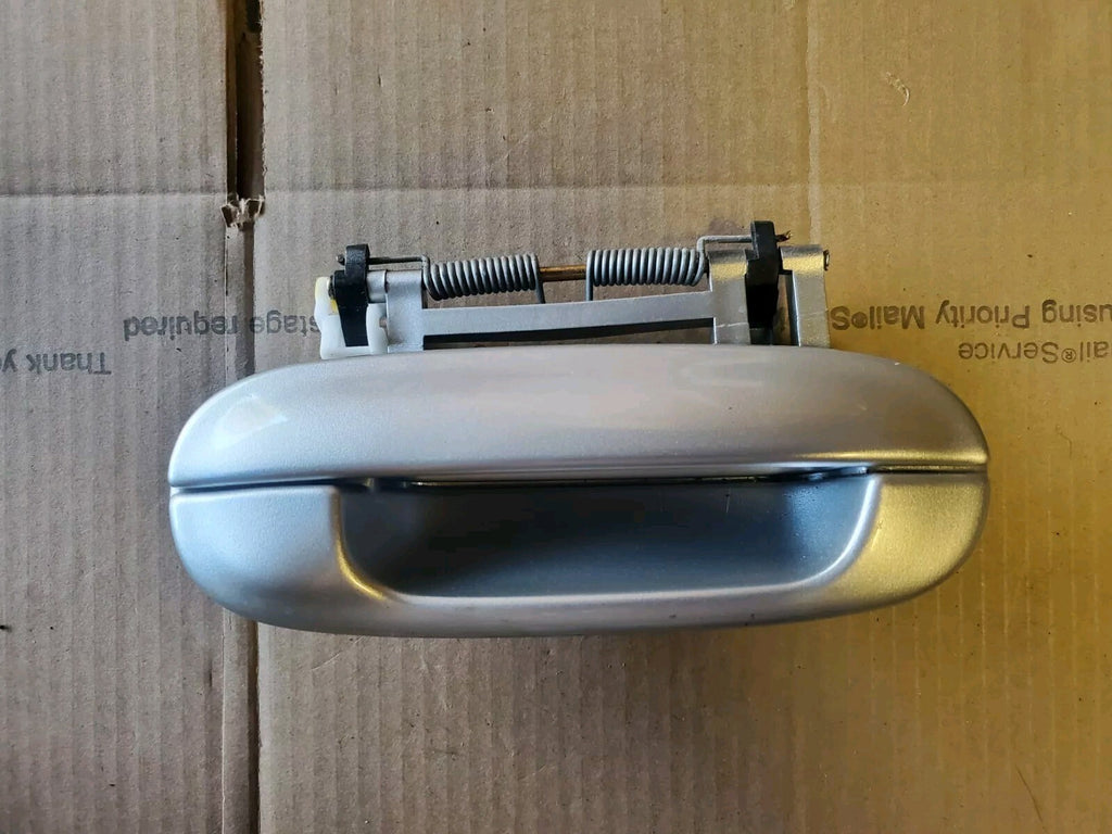 NEW Front Right Passenger Side SILVER Exterior Door Handle 1998-2001 Seville B3J