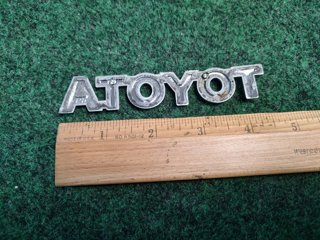 Toyota Chrome Plastic 4.5" Emblem Badge Logo Nameplate Name Plate Insignia 1S9