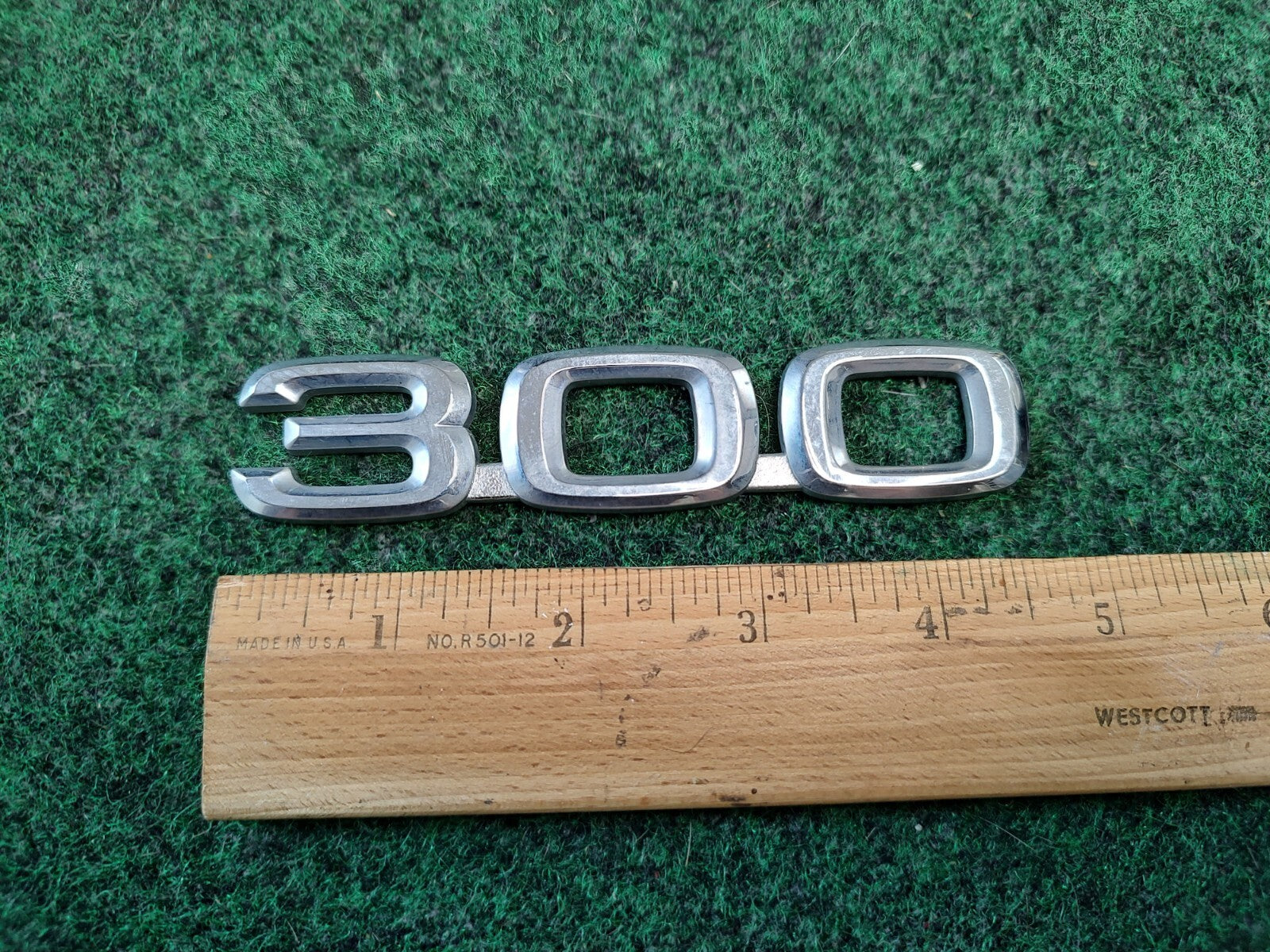 98 99 00 01 Lexus 300 Emblem Logo Symbol Badge Rear Trunk Chrome OEM 1S4