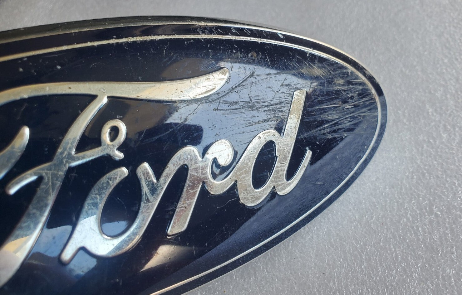 2011-2015 FORD RANGER TAILGATE BADGE EMBLEM OEM 9A24-402A16-AA 2L6