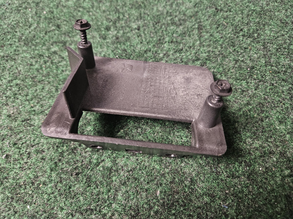 Chrysler Dodge Jeep Wrangler Compass Module Computer Bracket  0201903ac OEM 3M2