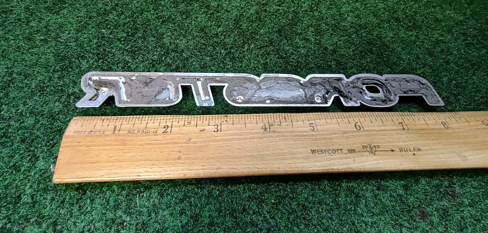 SUBARU FORESTER REAR GATE LID EMBLEM LOGO BADGE SIGN SYMBOL OEM 9L3