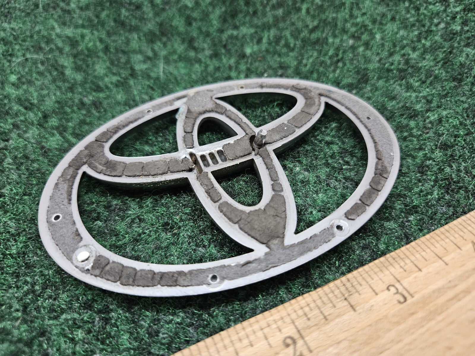Toyota Chrome Emblem Logo Badge Name Plate Symbol Unknown Model 4" GL4